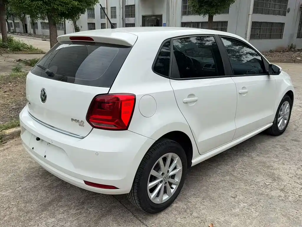 Volkswagen Polo 2016 — фото 7