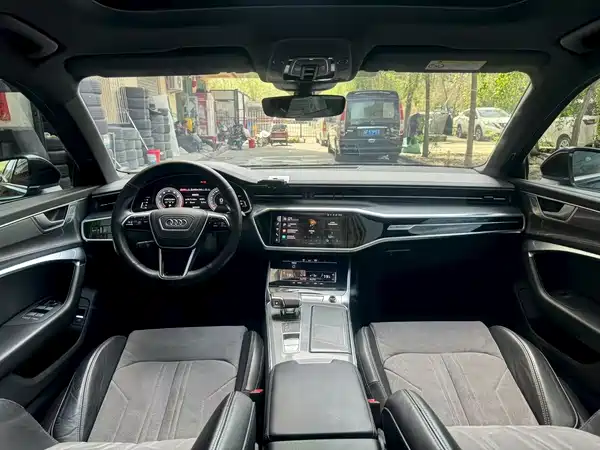 Audi A6L 2023