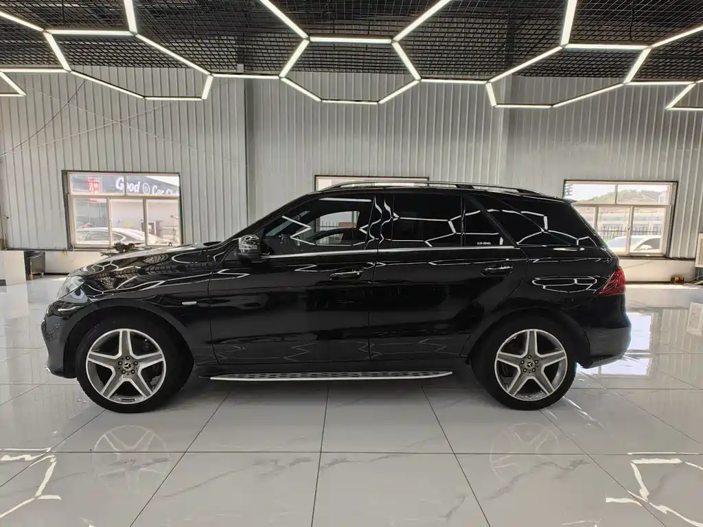 Mercedes-Benz GLE 2018 — фото 8