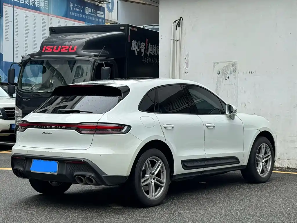 Porsche Macan 2024 — фото 18