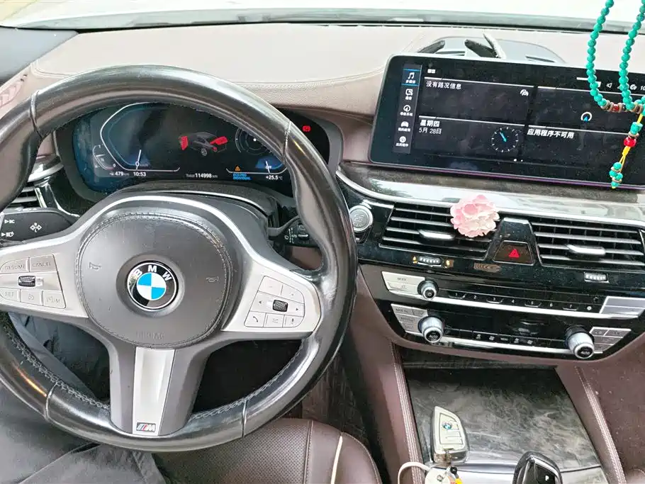 BMW 5 Series 2022 — фото 12