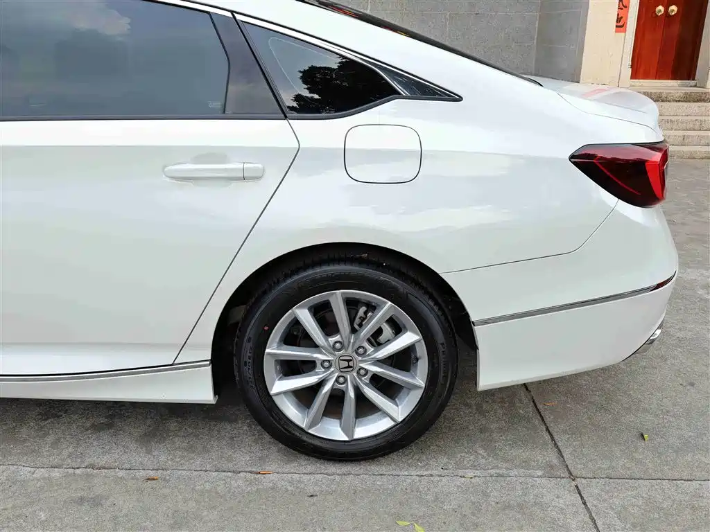 Honda Accord 2023 — фото 28