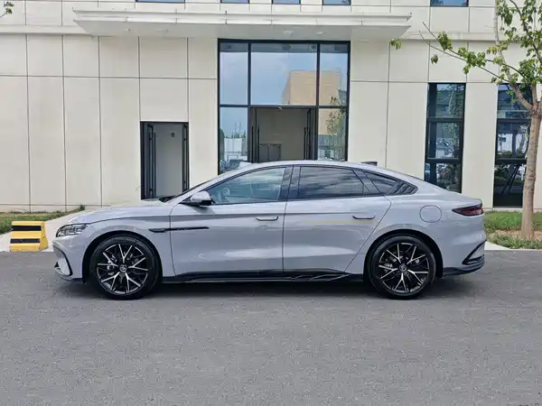 BYD Han 2025