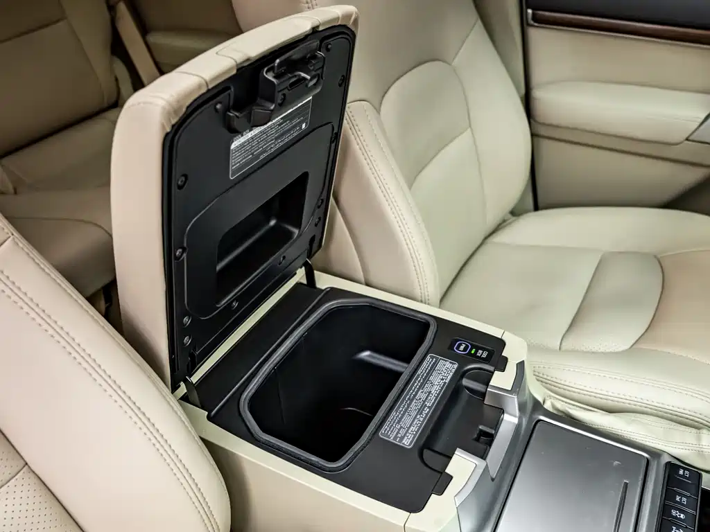 Toyota Land Cruiser 2019 — фото 10