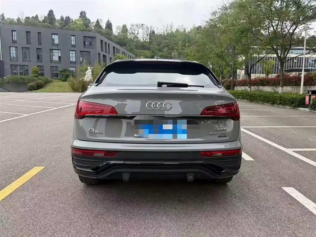 Audi Q5L Sportback 2022 — фото 5