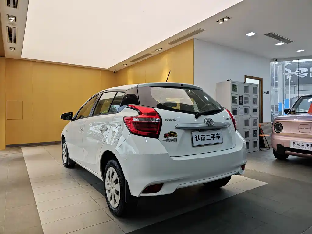 Toyota Vios FS 2017 — фото 25