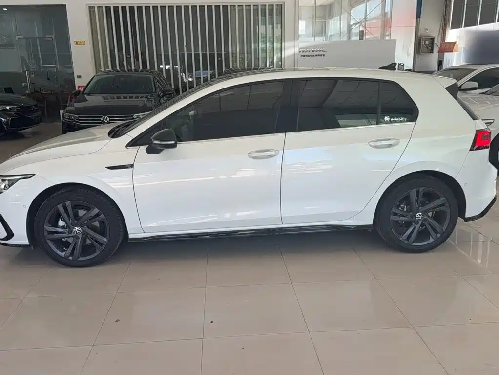 Volkswagen Golf 2022