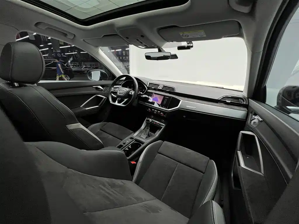 Audi Q3 2021 — фото 20