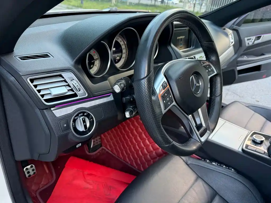 Mercedes-Benz E-Class 2017 — фото 19
