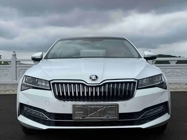 Skoda Superb 2022