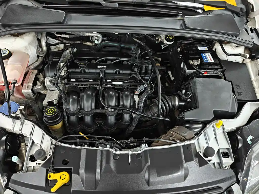 Ford Focus 2013 — фото 12