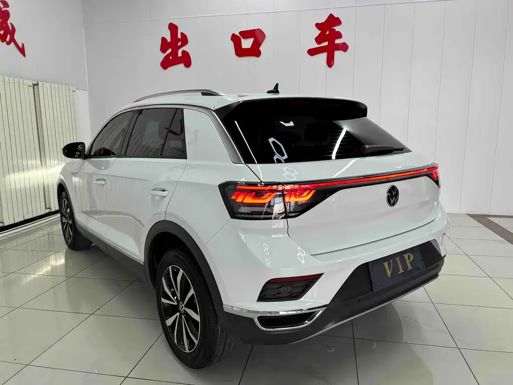 Volkswagen T-Roc 2023