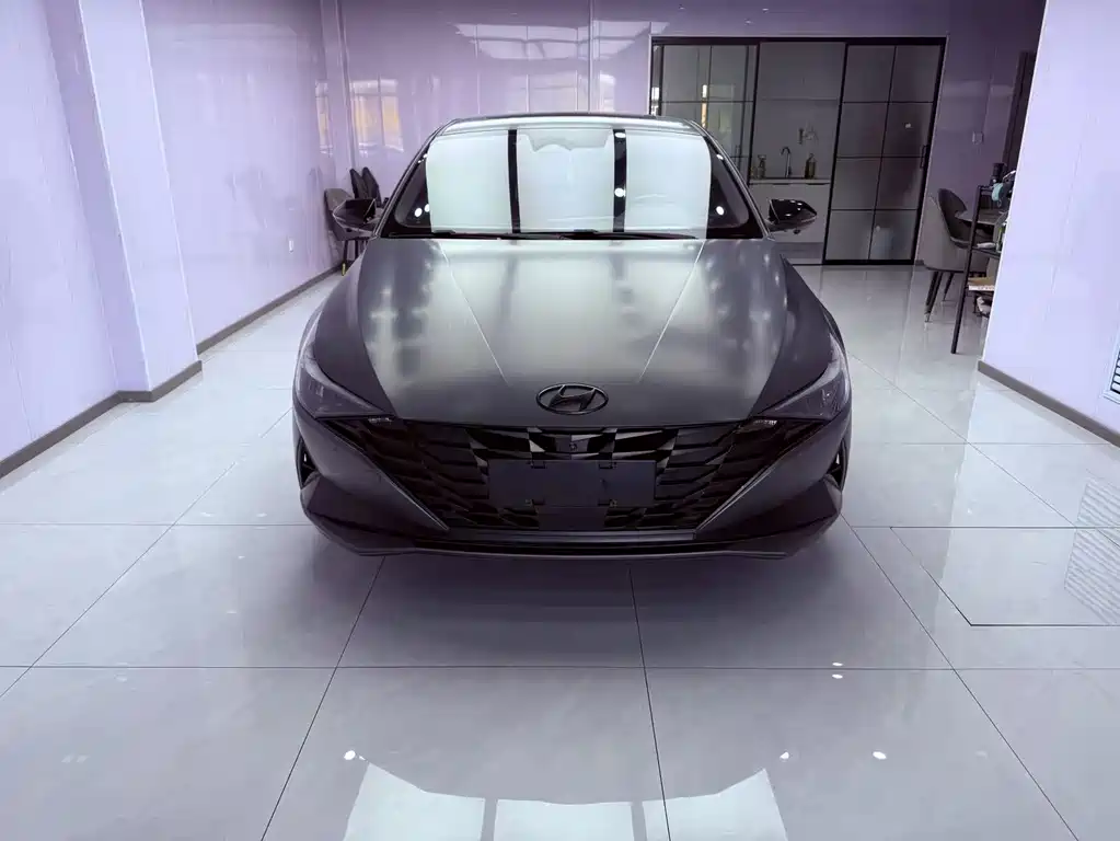 Hyundai Elantra 2022
