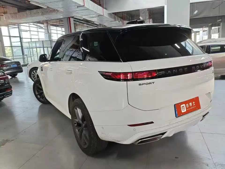 Land Rover Range Rover Sport 2025 — фото 6