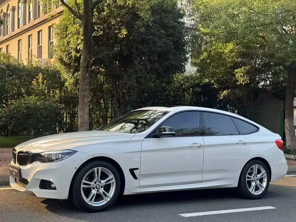 BMW 3 Series GT 2019 — фото 1