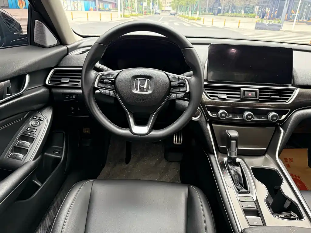 Honda Accord 2022 — фото 6