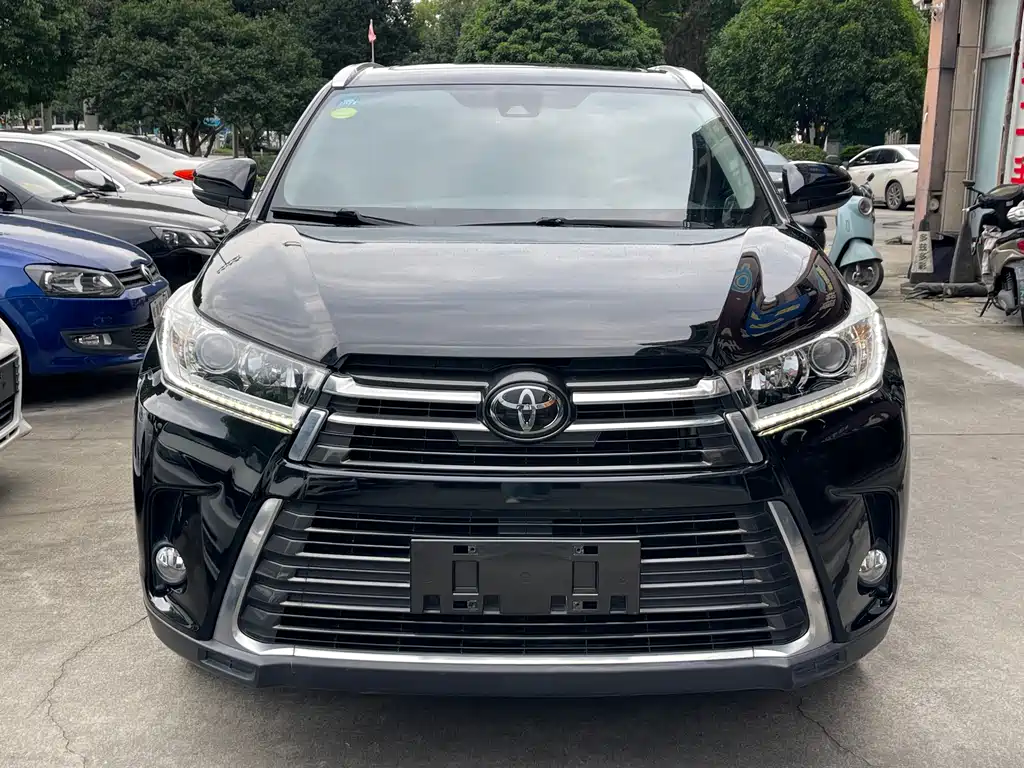 Toyota Highlander 2020