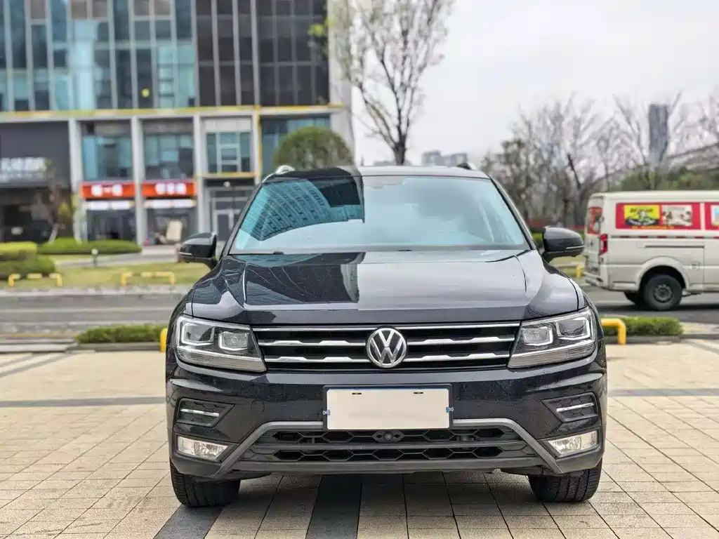 Volkswagen Tiguan L 2020