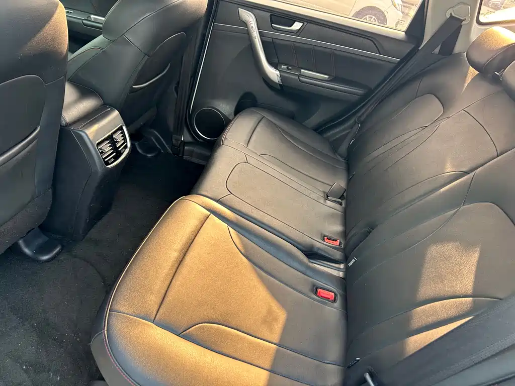 Haval M6 2019 — фото 11
