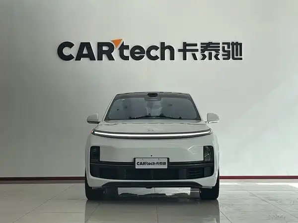 Li Auto L8 2025