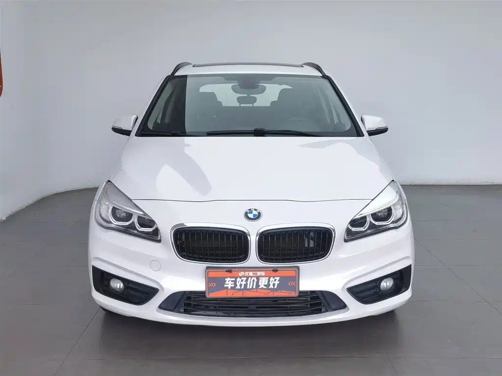 BMW 2 Series Active Tourer 2018 — фото 3