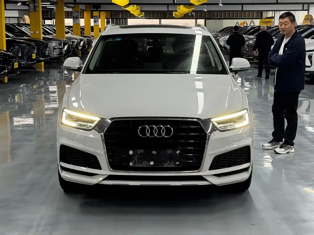 Audi Q3 2019 — фото 2