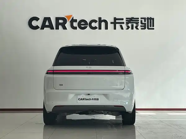 Li Auto L8 2025