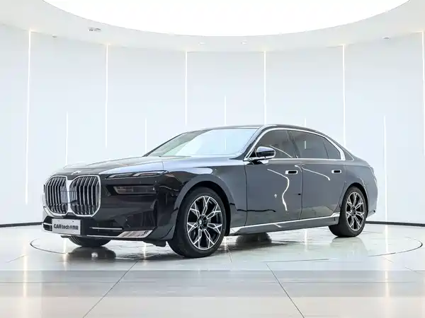 BMW 7 Series 2024