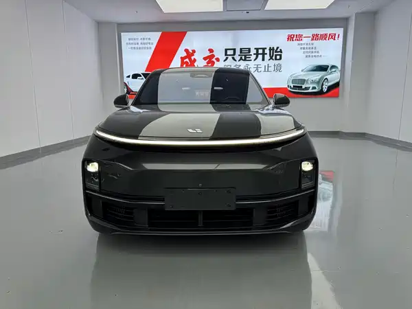 Li Auto L8 2023
