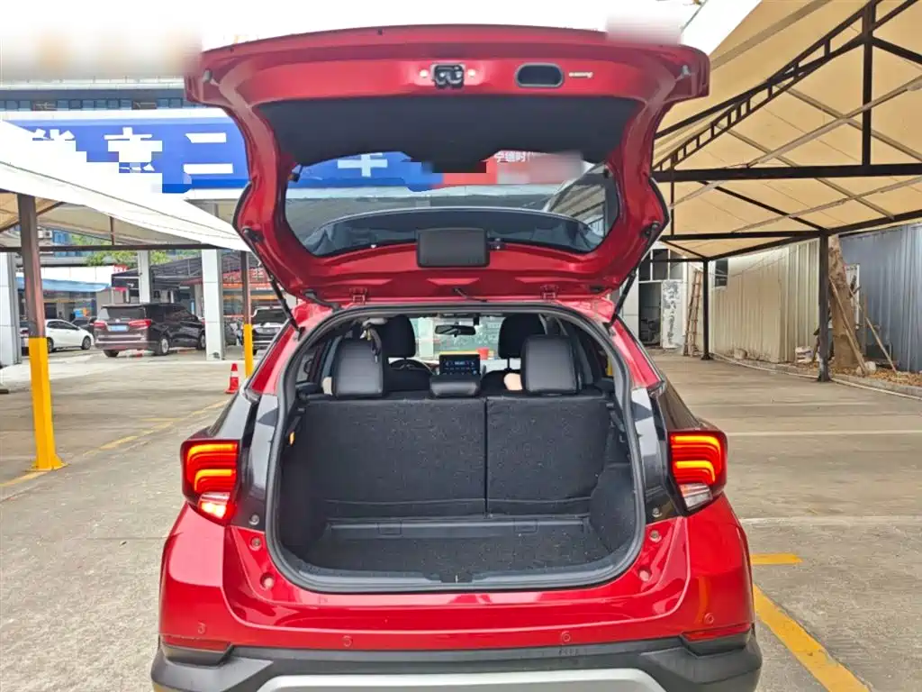 Toyota Yaris L 2020 — фото 12