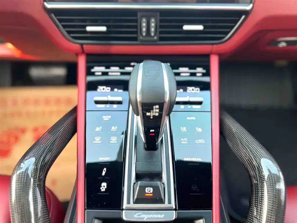 Porsche Cayenne 2020 — фото 9