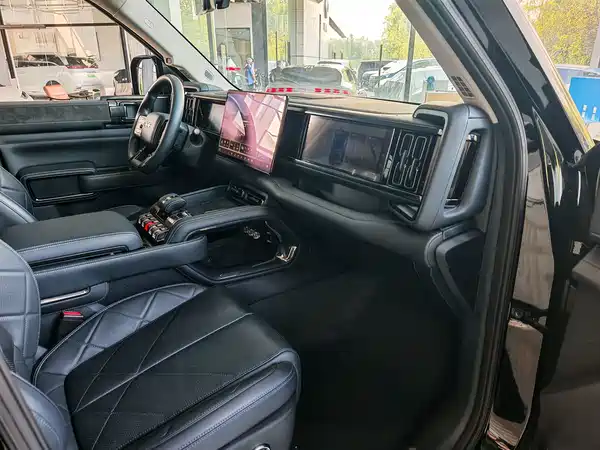 Fangchengbao Leopard 5 2024
