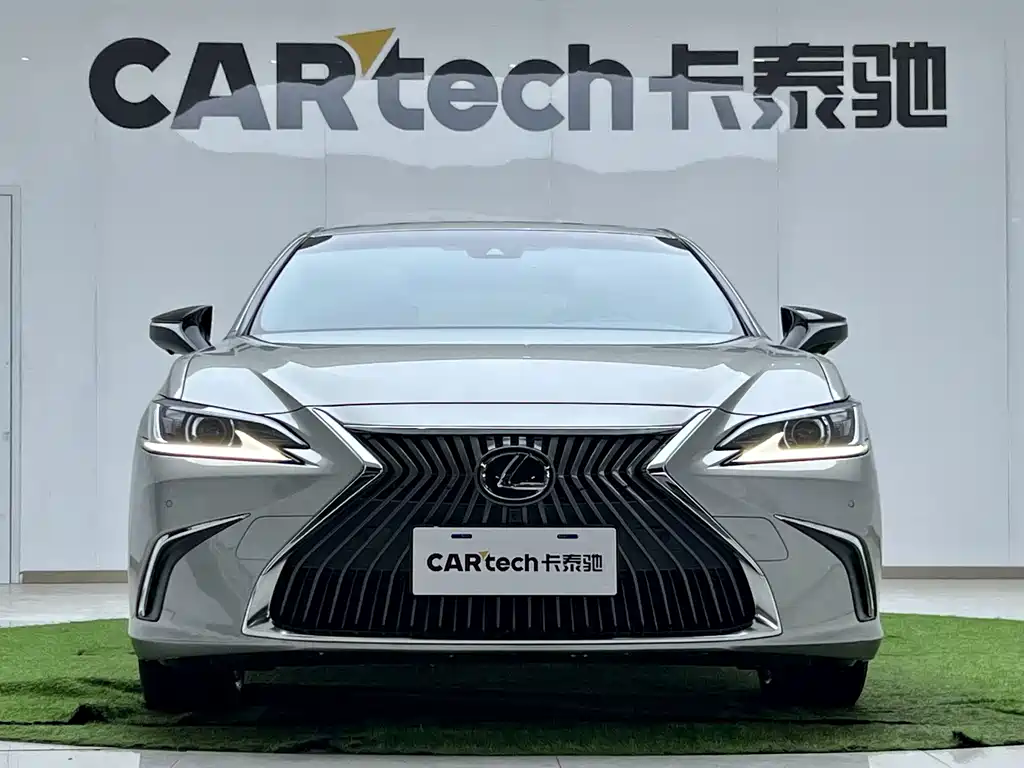 Lexus ES 2021 — фото 7