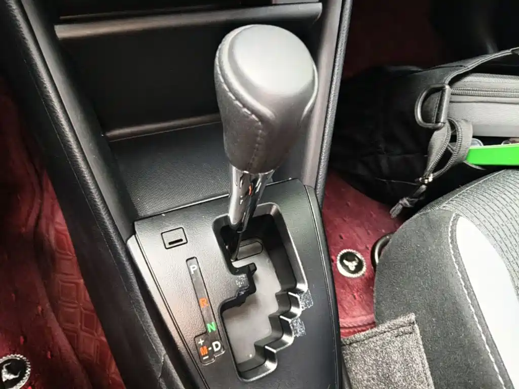 Toyota Yaris L 2022 — фото 14
