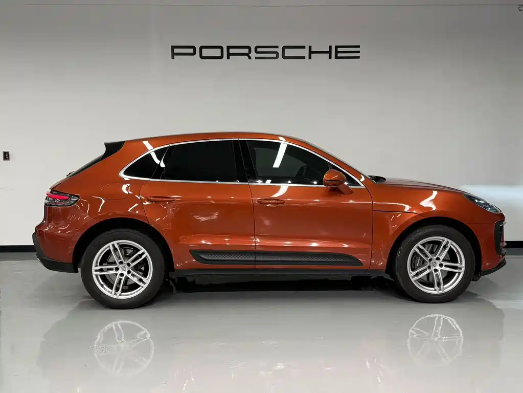 Porsche Macan 2023 — фото 3