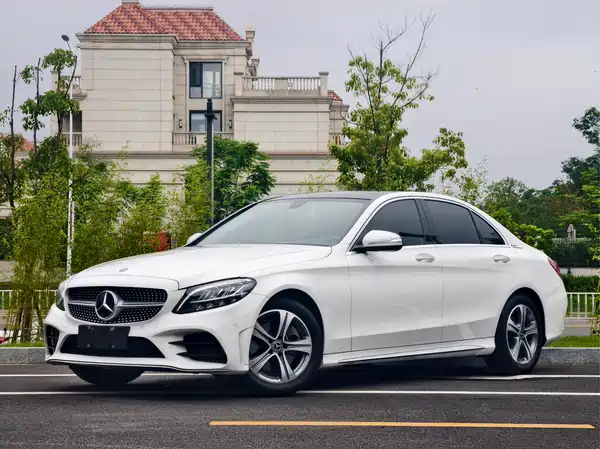 Mercedes-Benz C-Class 2019