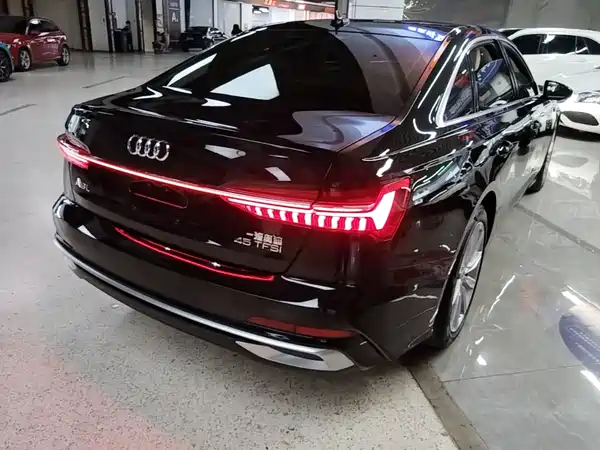 Audi A6L 2023
