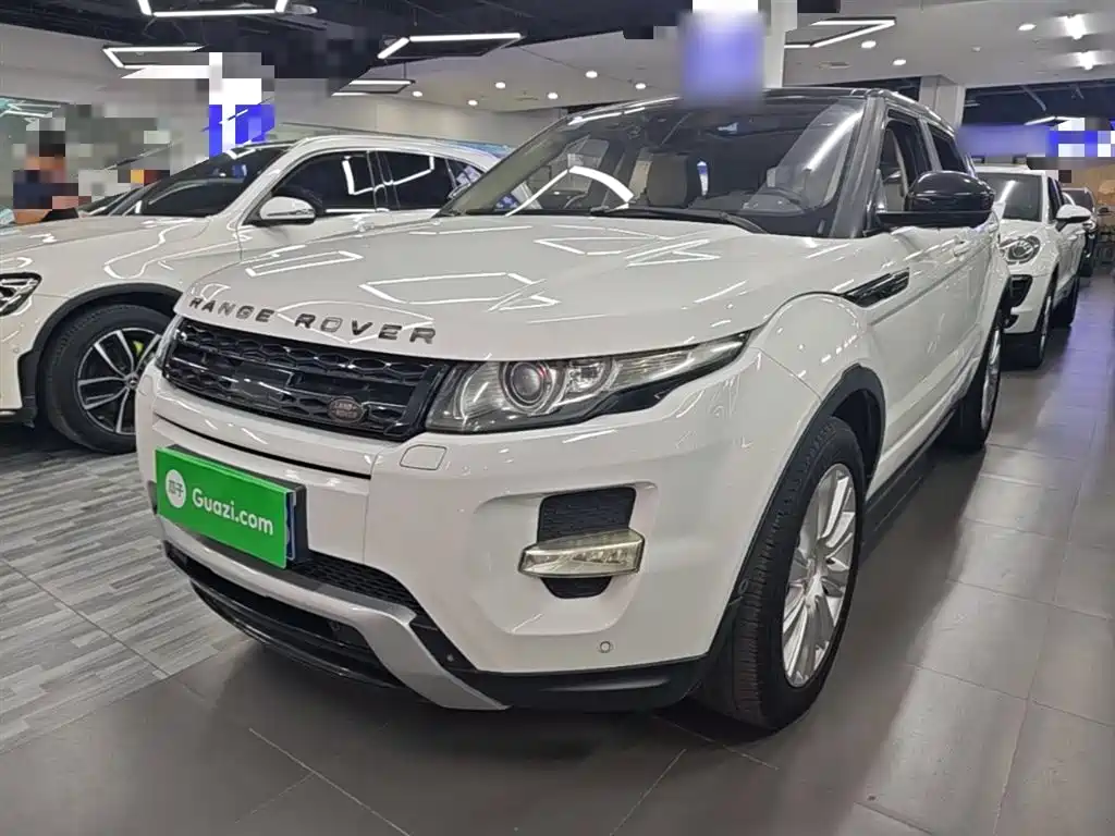 Land Rover Evoque 2019 — фото 1