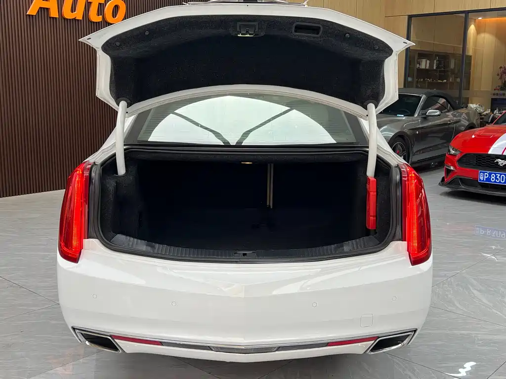 Cadillac XTS 2016 — фото 29
