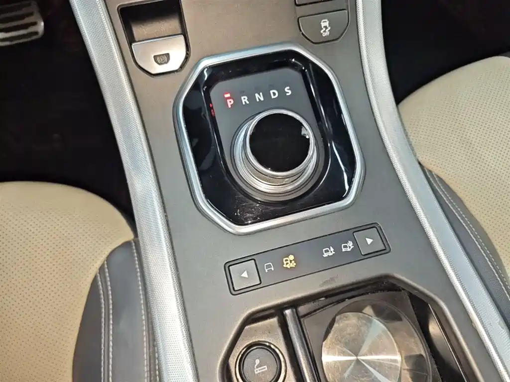 Land Rover Evoque 2019 — фото 14
