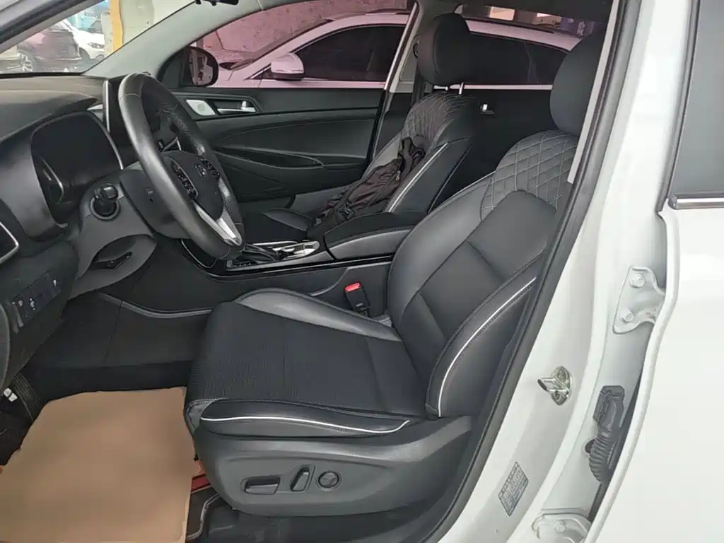 Hyundai Tucson 2020 — фото 15