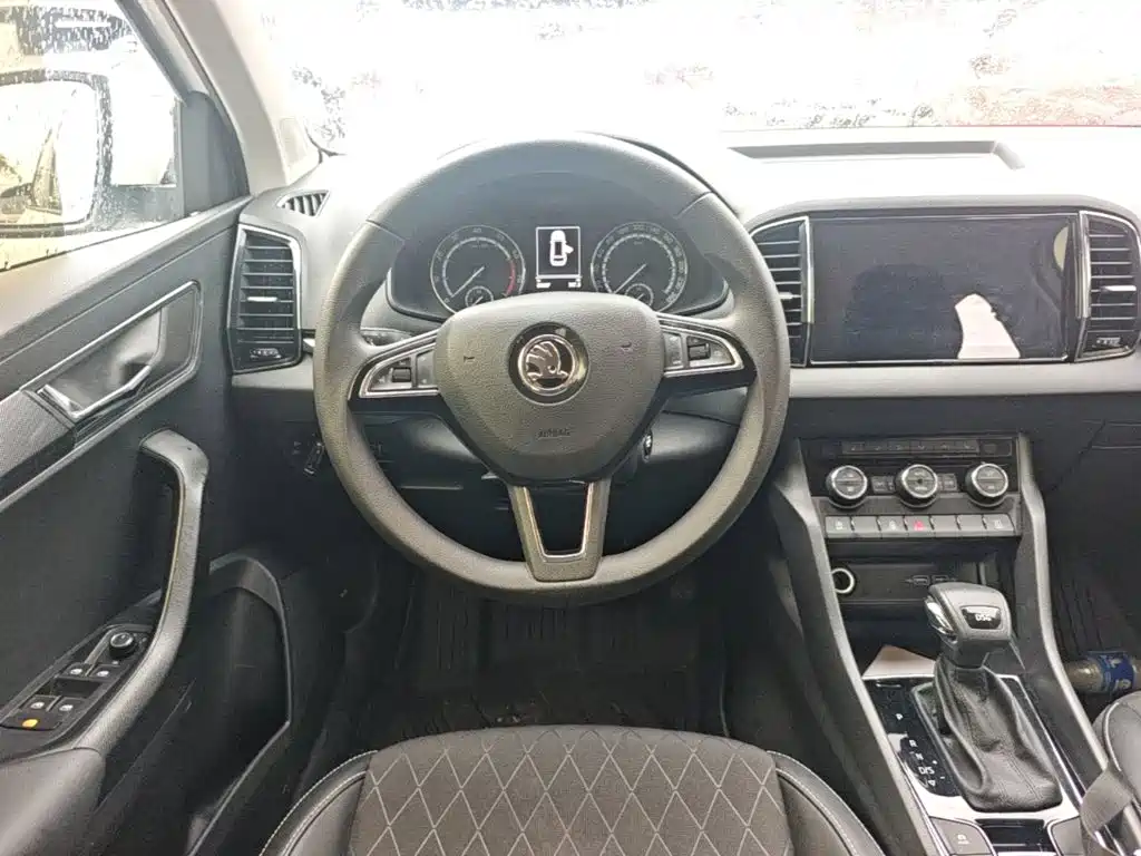 Skoda Karoq 2021 — фото 11