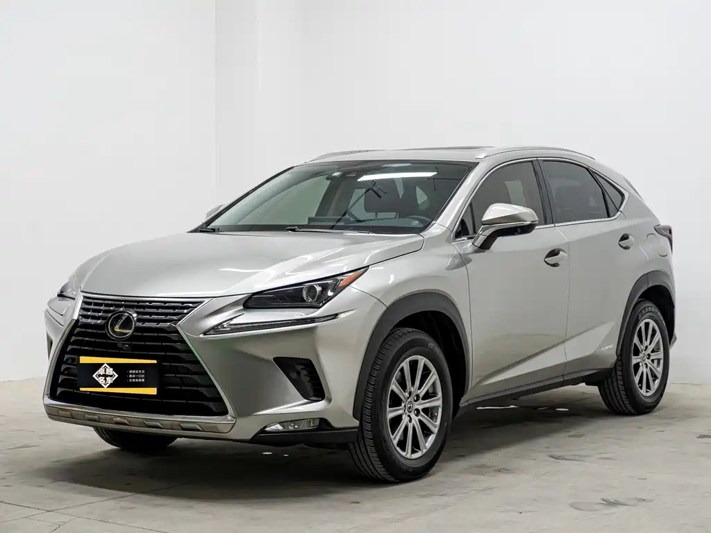 Lexus NX 2021