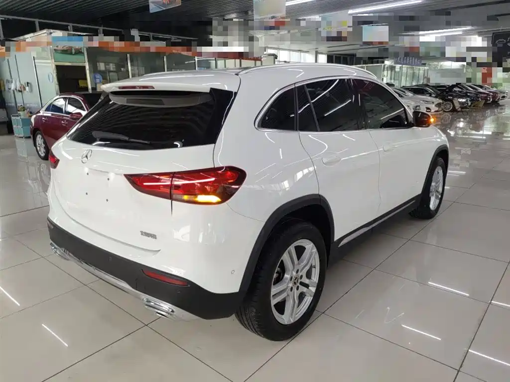 Mercedes-Benz GLA 2021 — фото 23