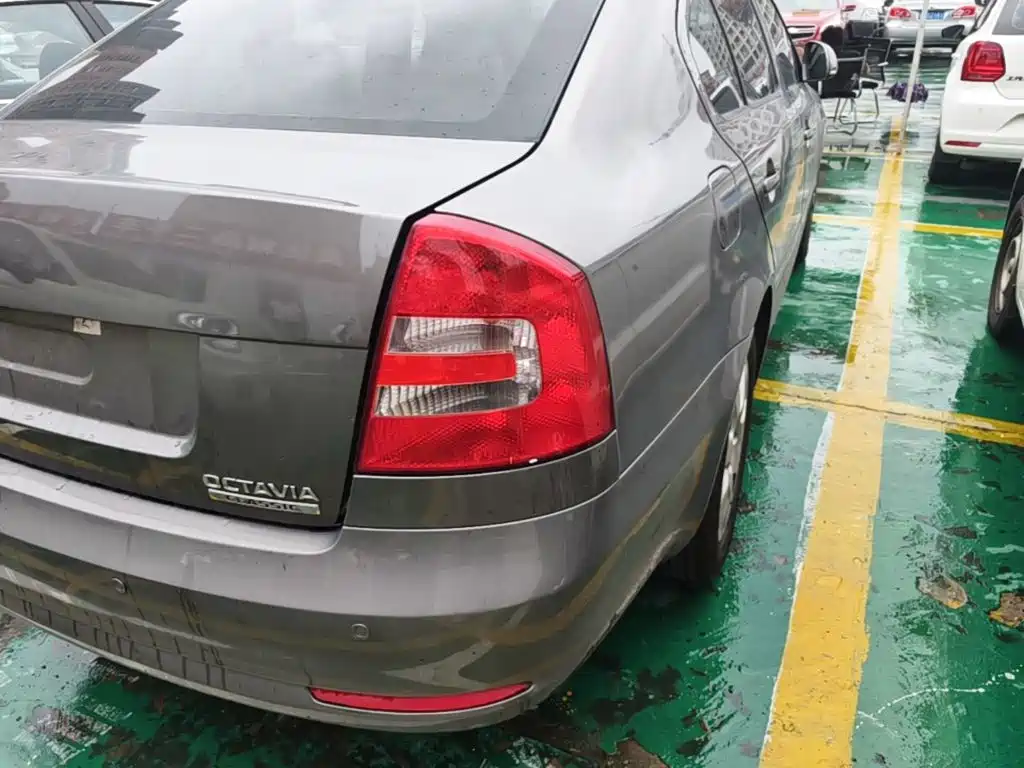 Skoda Octavia 2015 — фото 8