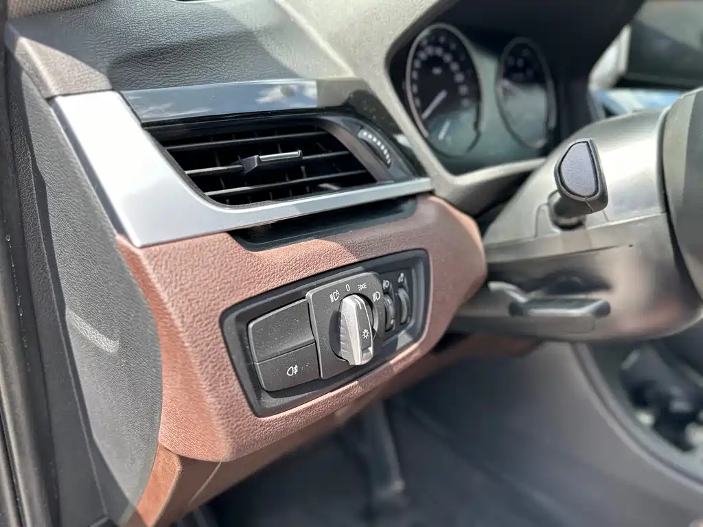 BMW X1 2021 — фото 11