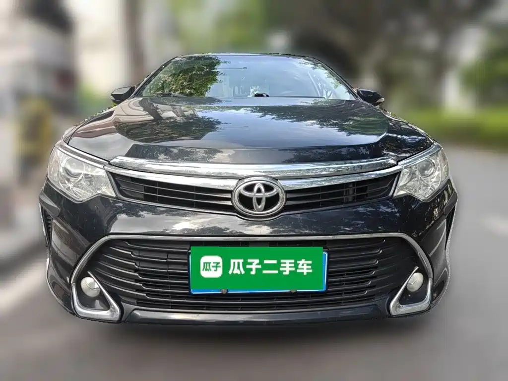 Toyota Camry 2017 — фото 24