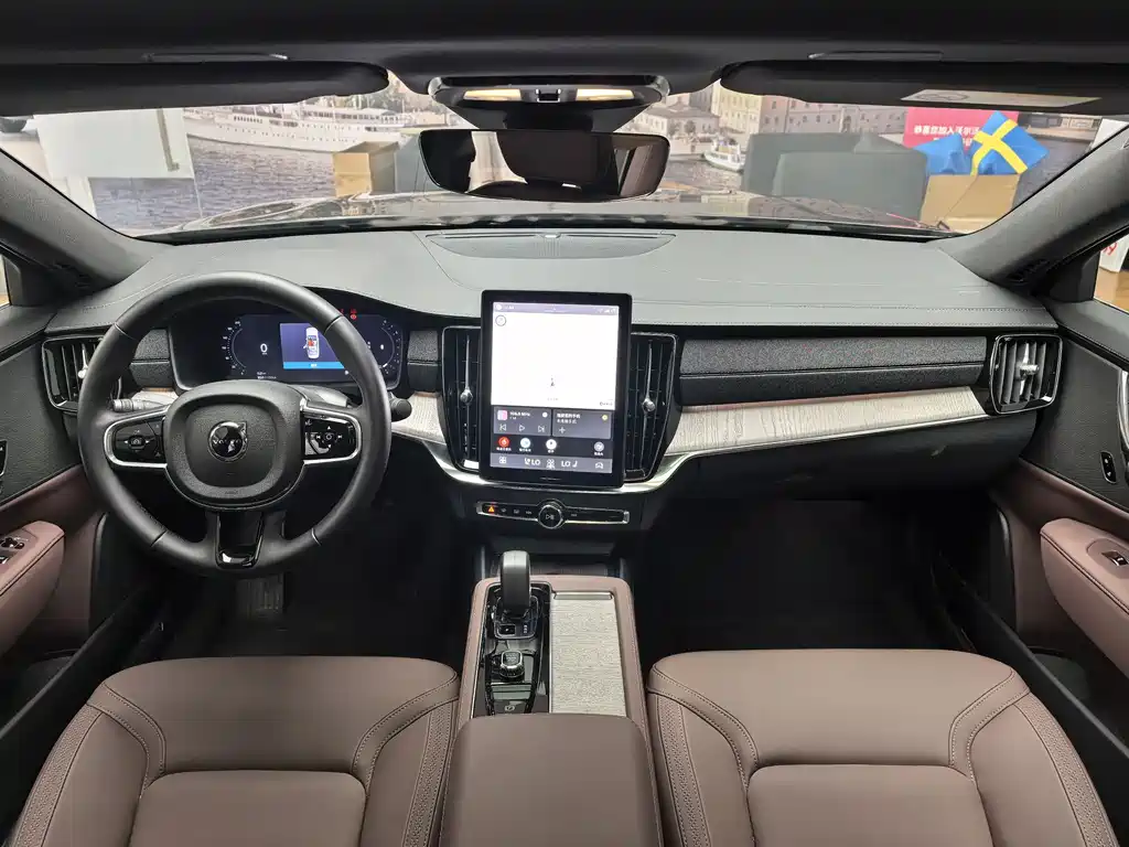 Volvo S90 2025 — фото 13
