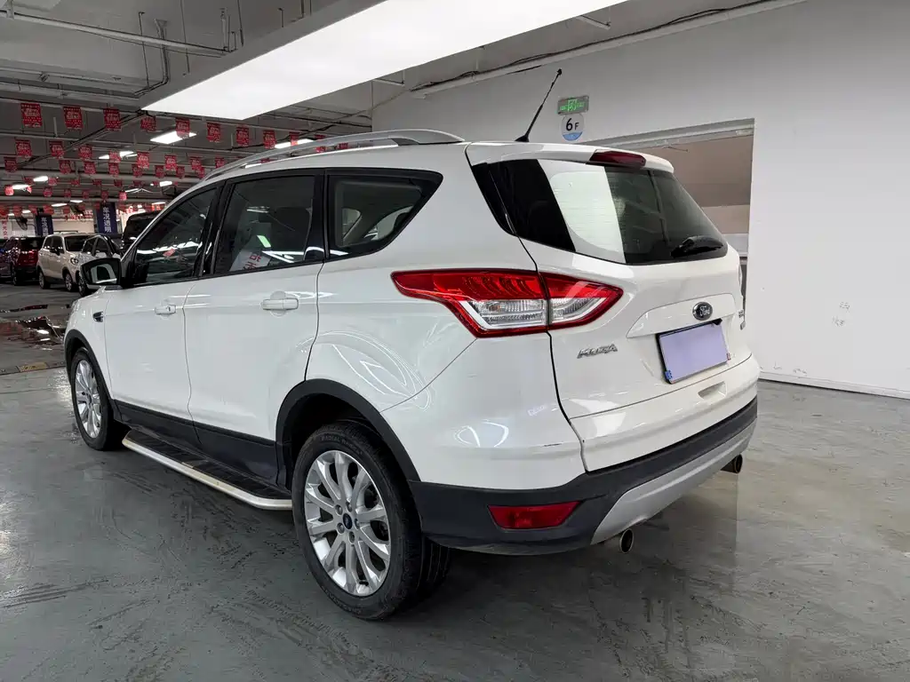 Ford Kuga 2015 — фото 12