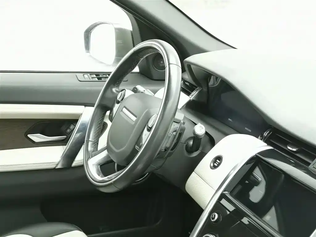 Land Rover Discovery Sport 2021 — фото 22